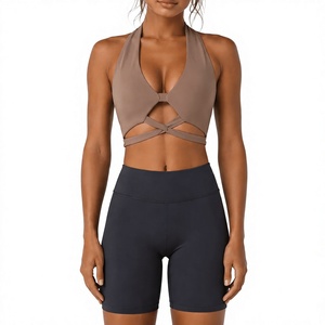 Ensemble de vêtements de sport pour femme : soutien-gorge de sport torsadé à l'avant et short taille haute – Tenue de yoga et de gym pour femme - Product Image 2