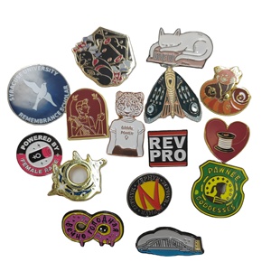 Pins de Solapa de Metal Esmaltado Personalizados en Oferta, con Técnica de Fundición, Diseño de Abeja de Miel de <span class=keywords><strong>Anime</strong></span> Arcoíris, Cierre de Mariposa - Product Image 3