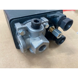 Presostato para compresor Ne-Ma monofásico 230V 20A 4 vías 1/4 - Product Image 1