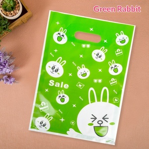 <span class=keywords><strong>Sac</strong></span> fourre-tout en plastique PE imprimé avec logo pour l'emballage <span class=keywords><strong>de</strong></span> vêtements pour enfants et <span class=keywords><strong>de</strong></span> cadeaux - Product Image 4