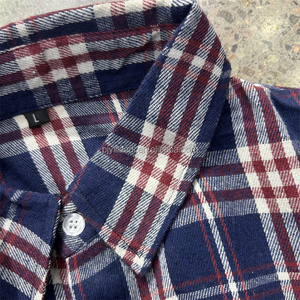 <span class=keywords><strong>Chemise</strong></span> en flanelle à manches longues à <span class=keywords><strong>carreaux</strong></span> bleus <span class=keywords><strong>et</strong></span> rouges décontractée populaire avec poche en jean <span class=keywords><strong>et</strong></span> diamant clouté <span class=keywords><strong>Chemise</strong></span> à simple boutonnage pour homme printemps - Product Image 4