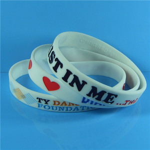Custom Silicone Wristbands