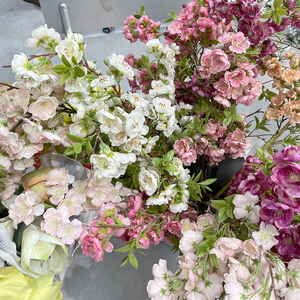 Guirnalda de Flores Rosadas Delicadas de 1.5M: Lleva la <span class=keywords><strong>Magia</strong></span> de la Primavera a Interiores - Product Image 2