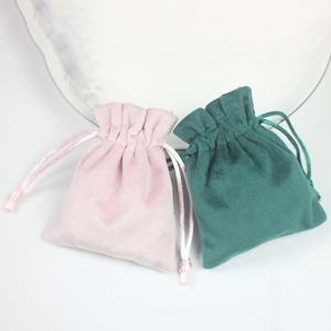 Minimalist Velvet Pouch Wholesale - Compact Earbuds <b>Storage</b> Bag With Custom Printing, <b>Low</b> MOQ - Product Image 3