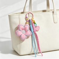 Lindo y Dulce Llavero de Flores de Tela de Poliéster Tejida, Llavero de Flores de Cuerda de Nylon Miu, Accesorios para Llaveros, Colgante para Mochila de Niña, Regalos