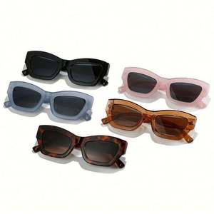 Gafas de Sol Cuadradas Azul Grisáceo de Moda al por Mayor, Gafas de Sol Estilo Ojo de Gato Color Jelly para Mujer - Product Image 4