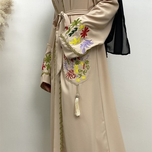 1870 #   Cárdigan Elegante para Mujer con Diseño de Líneas Doradas, Bordado Colorido y Bolsillos Delanteros con Borlas - Product Image 4