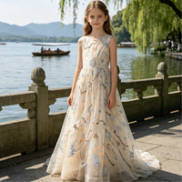 Édition limitée premium |   Haute qualité à prix abordable |   Tulle brodé à la main avec des motifs d'oiseaux et de fleurs, style français |   pour robes de mariée