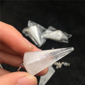 Commercio all'ingrosso Naturale Chiaro Punto Di Cristallo di Quarzo Chakra Pendoli Per <span class=keywords><strong>La</strong></span> Guarigione - Product Image 6