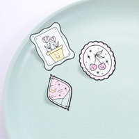 Broche en émail Pastel Mignonne Motif Floral Ciel Nocturne 3 Styles Lune Cerise Tulipe Plante en Pot pour Décoration de Sac à Dos