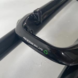 Parte eléctrica Zoom 680DH Suspensión Bicicleta Cuesta abajo Horquilla delantera Absorción de impacto - Product Image 5