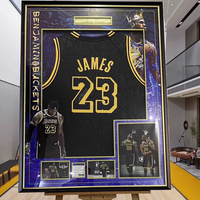 Kotak pajangan jersey olahraga berkualitas tinggi grosir, bingkai kayu shadow box untuk kaos basket, sepak bola, bisbol, dan sepak bola Amerika.
