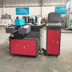 Machine à cintrer les bords électriques de profil en aluminium de lettre de canal de commande numérique par ordinateur de meilleure qualité pour fenêtres et portes - Product Image 1