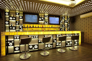 Tùy Chỉnh LED Âm Nhạc Thanh Truy Cập Thiết Kế Sang Trọng Vàng Thương Mại Nhà Hàng Câu Lạc Bộ Đồ Nội Thất Cho Câu Lạc Bộ Thanh Thiết Kế Nội Thất - Product Image 2