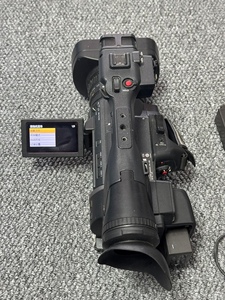 พร้อมจัดส่ง Panasonic AG-AC160AMC กล้องประชุมระดับมืออาชีพ ซูม 22 เท่า ความละเอียด 1080P HD พร้อมระบบกันสั่นภาพ - Product Image 3