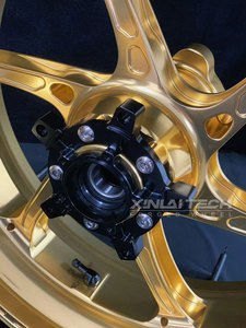 XLカスタム鍛造モーターサイクルホイール用ヤマハR1 R1M MT10 CNC鍛造ビレットアルミリム17 18インチ陽極仕上げ<span class=keywords><strong>OEM</strong></span> ODM - Product Image 4
