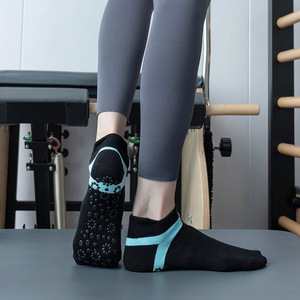 Nouvelle mode féminine anti-dérapant Yoga chaussettes Compression coton vente directe d'usine Logo personnalisé édition d'été en gros disponible - Product Image 4