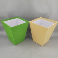 Boîtes d'emballage de luxe pour bouquets de fleurs en velours, forme trapèze, avec gaufrage personnalisé et revêtement UV mat