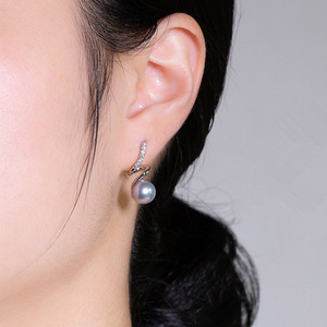 Orecchini a Spirale Geometrica per Donne, Ispirati alle Perle, Gioielli Minimalisti alla Moda, Vendita all'Ingrosso - Product Image 3