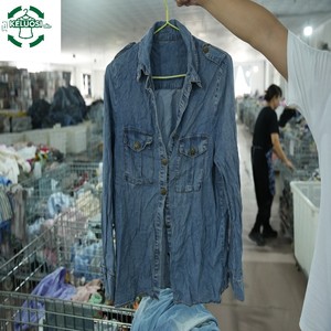 Camisas de Mezclilla Usadas al por Mayor, Camisa de Mezclilla Estilo Vintage para Uso Diario y <span class=keywords><strong>Ropa</strong></span> de Segunda Mano - Product Image 3