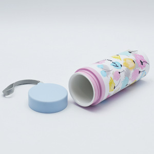 Tasse en céramique Homio 500 ml, motif floral, tasse de voyage portable avec joint d'étanchéité et cordon - Product Image 4