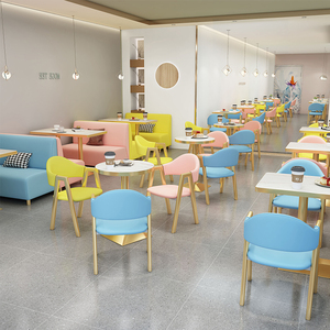 Canapé de restaurant bleu ciel avec structure dorée angulaire, ensemble de canapé et table carrée en marbre, banquette pour centre commercial et café - Product Image 2