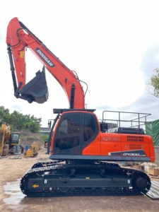 Excavatrice sur chenilles hydraulique de 30 tonnes d'occasion DX300LC, moteur Doosan, matériel de construction d'occasion, pompe, moteur et engrenages inclus - Product Image 4