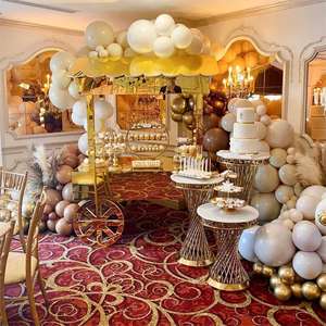 Ensemble <span class=keywords><strong>de</strong></span> support <span class=keywords><strong>de</strong></span> gâteau <span class=keywords><strong>de</strong></span> <span class=keywords><strong>mariage</strong></span> rond en or luxueux et magnifique, table <span class=keywords><strong>de</strong></span> présentation <span class=keywords><strong>de</strong></span> gâteau <span class=keywords><strong>de</strong></span> <span class=keywords><strong>mariage</strong></span> en acier inoxydable <span class=keywords><strong>pour</strong></span> les événements <span class=keywords><strong>de</strong></span> banquet, les fêtes - Product Image 4