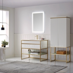 VAMA-mueble <span class=keywords><strong>de</strong></span> baño <span class=keywords><strong>de</strong></span> cuarzo blanco brillante para hotel, mueble <span class=keywords><strong>con</strong></span> estante <span class=keywords><strong>de</strong></span> vidrio y base <span class=keywords><strong>de</strong></span> metal ss dorado, 40 pulgadas - Product Image 2