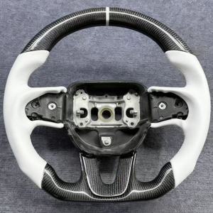 Volant en cuir blanc, volant en fibre de carbone, volant de voiture pour <span class=keywords><strong>RTS</strong></span> Dodge Charger 2015-2022, style sport - Product Image 1