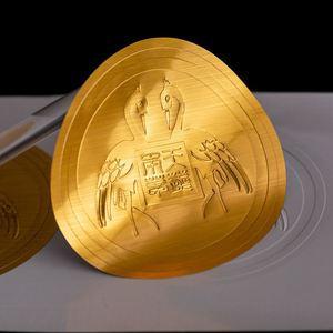 Etiquetas Adhesivas Redondas Personalizadas con Logotipo en Relieve Dorado, Impresión de Hojas de Etiquetas Impermeables, Venta al Por Mayor - Product Image 1