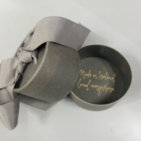 Boîtes cadeaux jetables en papier kraft biodégradable, disponibles dans une variété de formes et de styles de boîtes populaires