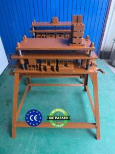 Herramienta Manual de Perforación de Perfiles de Aluminio HISENA para Fabricación de Ventanas y Puertas de Aluminio con Servicio OEM - Product Image 1