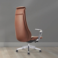 Chaise de bureau de direction en cuir moderne à dossier haut, design ergonomique, hauteur réglable, fonctionnalité de roulement, confort et soutien maximum