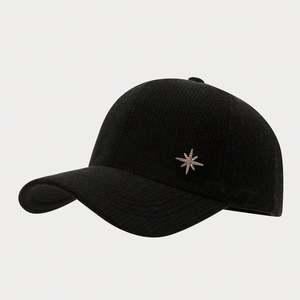 Gorro de Béisbol Tejido de Color Sólido para Invierno 2025, Unisex, Moderno, Cálido, Informal, Deportivo, con Diseño Metálico de Nieve - Product Image 6