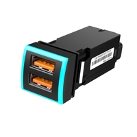 Chargeur de voiture PD60W Prise de voiture QC3.0 Type C Voltmètre Chargeur rapide Affichage LED Adaptateur de chargeur de voiture USB pour Toyota (22*22 MM)