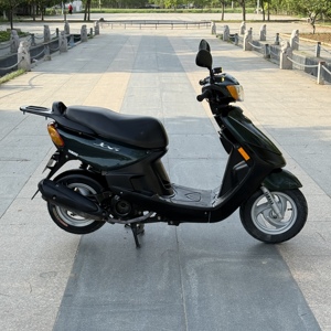 <strong>Used</strong> Yamaha JOG 100cc Second Hand Gasoline Scooter, Classic 2 Stroke Commuter <strong>Moped</strong> Motorcycle <strong>for</strong> <strong>Sale</strong> - Product Image 4