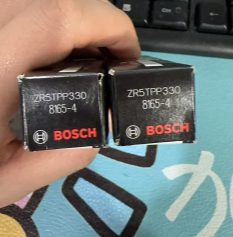 Candele d'Accensione al Doppio Platino <span class=keywords><strong>BOSCH</strong></span> 12120039664 per BMW Serie 3 F30 F31, Serie 5 F07 F10, Serie 4 F32 - Product Image 4