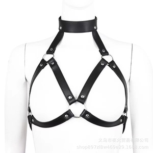 Disfraces eróticos de cuero, tops de bondage, lencería, mordazas, pinzas para pezones, ropa de cuero calado, atuendos para actuaciones en discotecas. - Product Image 5