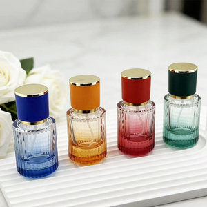Botella <span class=keywords><strong>de</strong></span> <span class=keywords><strong>Perfume</strong></span> <span class=keywords><strong>de</strong></span> Vidrio <span class=keywords><strong>Recargable</strong></span> Premium <span class=keywords><strong>de</strong></span> 30ml 50ml 100ml, Diseño <span class=keywords><strong>de</strong></span> Rosca y Presión, Color Degradado, <span class=keywords><strong>Pulverizador</strong></span> a Prueba <span class=keywords><strong>de</strong></span> Fugas - Product Image 2