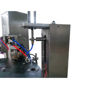 Máquina de llenado y sellado de cápsulas de café con polvo de frutas liofilizadas de perlas de hoja de loto y probióticos, de alta capacidad para subenvasado. - Product Image 3