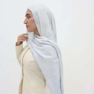 Pañuelo Musulmán con Logotipo Personalizado Popular 2026, Hijab Modal Estampado para Mujer, Transpirable, Elegante y Modesto, para las 4 Estaciones - Product Image 1