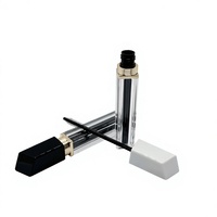 Tubes de brillant à lèvres carrés de haute conception Tubes d'emballage de baume à lèvres de brillant à lèvres uniques Conteneur de brillant à lèvres personnalisé OEM Vente en gros Rouge à lèvres