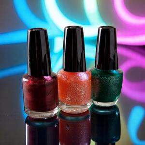 Capuchon de vernis à ongles en plastique LED directement de l'usine pour flacons - Product Image 4