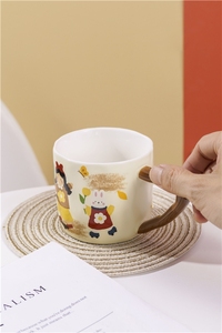Customizable Cute Lovely Carton Ceramic Porcelain <b>Mug</b> Coffee Cup <b>Set</b> Porcelain Coffee Cup <b>Mug</b> <b>Set</b> With Lid Spoon - Product Image 5