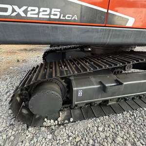 Excavadora Doosan 225 de Alto Rendimiento, 148HP, Gran Potencia, Multifuncional para Minería e Infraestructura - Product Image 4