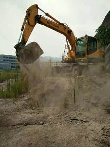 Pelle multifonction sur chenilles originale de la Corée Hyundai 150 d'occasion à haut rendement Hyundai en bon état en vente - Product Image 3