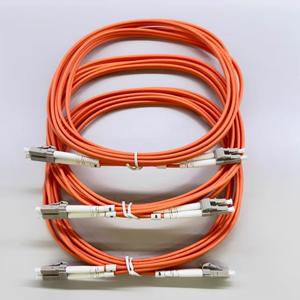 Câble de cordon de raccordement à <span class=keywords><strong>fibre</strong></span> <span class=keywords><strong>optique</strong></span> LSZH MM de qualité industrielle LC/UPC vers LC/UPC Multimode Duplex OM2 - Product Image 5