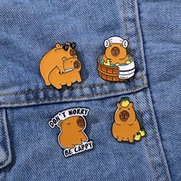 Kartun asli logam campuran lencana Internet selebriti Capybara menggemaskan ransel dekorasi berlapis ukiran lucu pinggang tetap bros