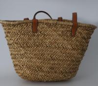 Vintage Mode ENGLAND Stroh-Rattan Gewebte Handgefertigte Damen-Schultertasche mit Großer Kapazität für Sommer und Winter, Strand-Tasche im Boho-Stil mit Ketten